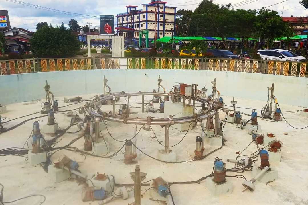 Air Mancur Simpang Tiga Sekadau Rusak Parah, Eks Ketua DPRD Desak Audit Total Penggunaan Anggaran